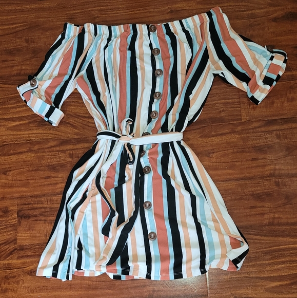 Dresses & Skirts - Striped off shoulder dress